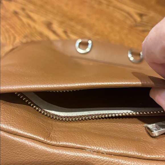 Mina Baie Tan Leather Women's Bag - Picture 11 of 12